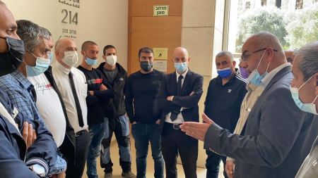 النائب اسامة السعدي:محكمة الصلح في حيفا تجمد اوامر الاخلاء في عين حوض حتى ١٣/٥